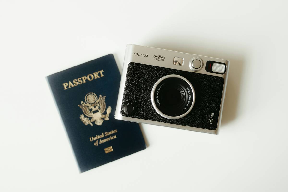 Why Gig Insurance Bundles Are Your Secret Weapon as a Traveling Freelancer