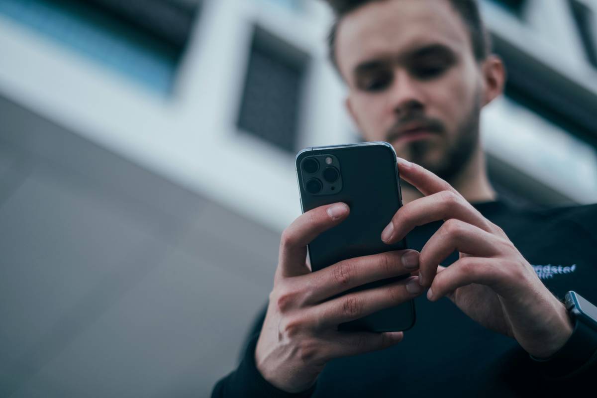 What Is Gig Economy? And Why Your Travel Insurance Needs to Catch Up