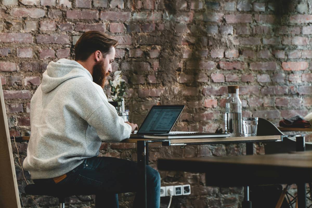 Insurance for Workers Abroad: 7 Proven Tips to Avoid Costly Mistakes